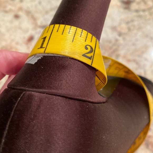 ENZO ANGIOLINI CLASIC PUMPS SIZE 8M . - Picture 9 of 10